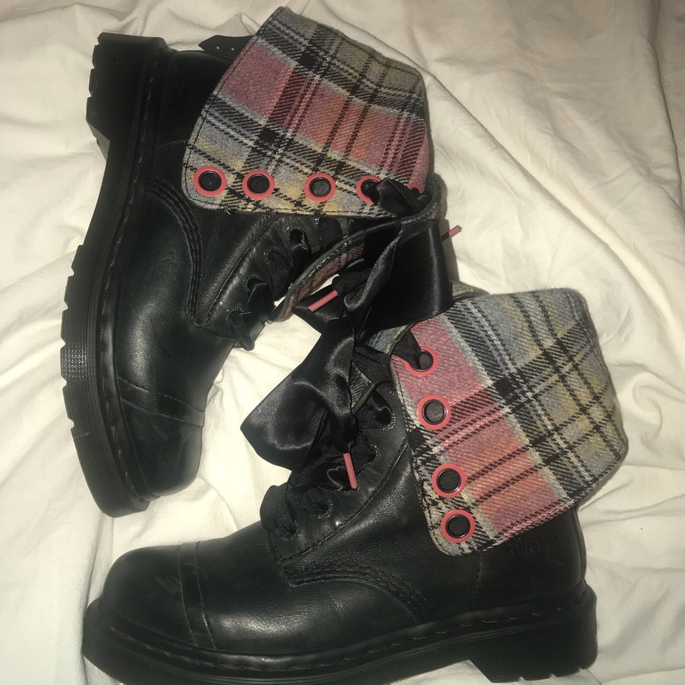 Dr Martens Triumph Leathr Foldable Boots Size 8 US